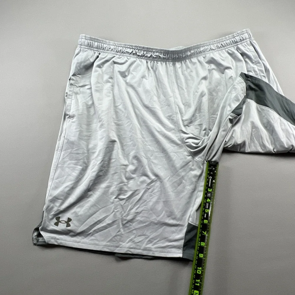 Under Armour Athletic Shorts Mens 3XL Light Gray High Rise Loose Fit Running
